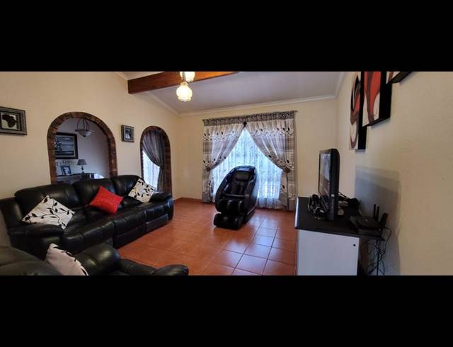 5 BEDROOM HOUSE FOR SALE IN BRACKENDOWNS